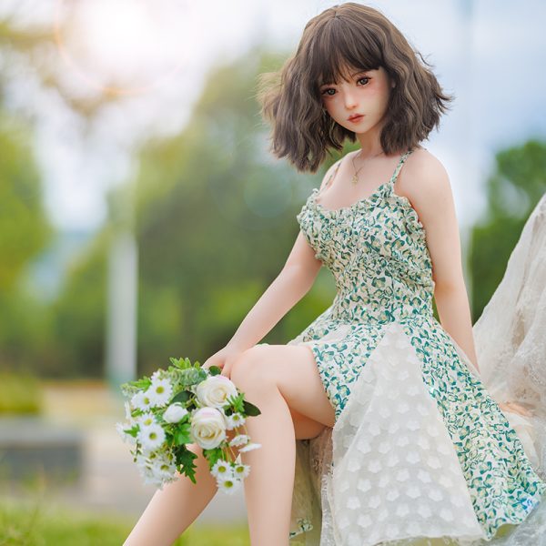 Gallery-Level Silicone Sculptures | Hand-Painted Realism & UV-Resistant